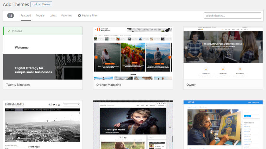 Screenshot of the featured themes list in the WordPress admin.